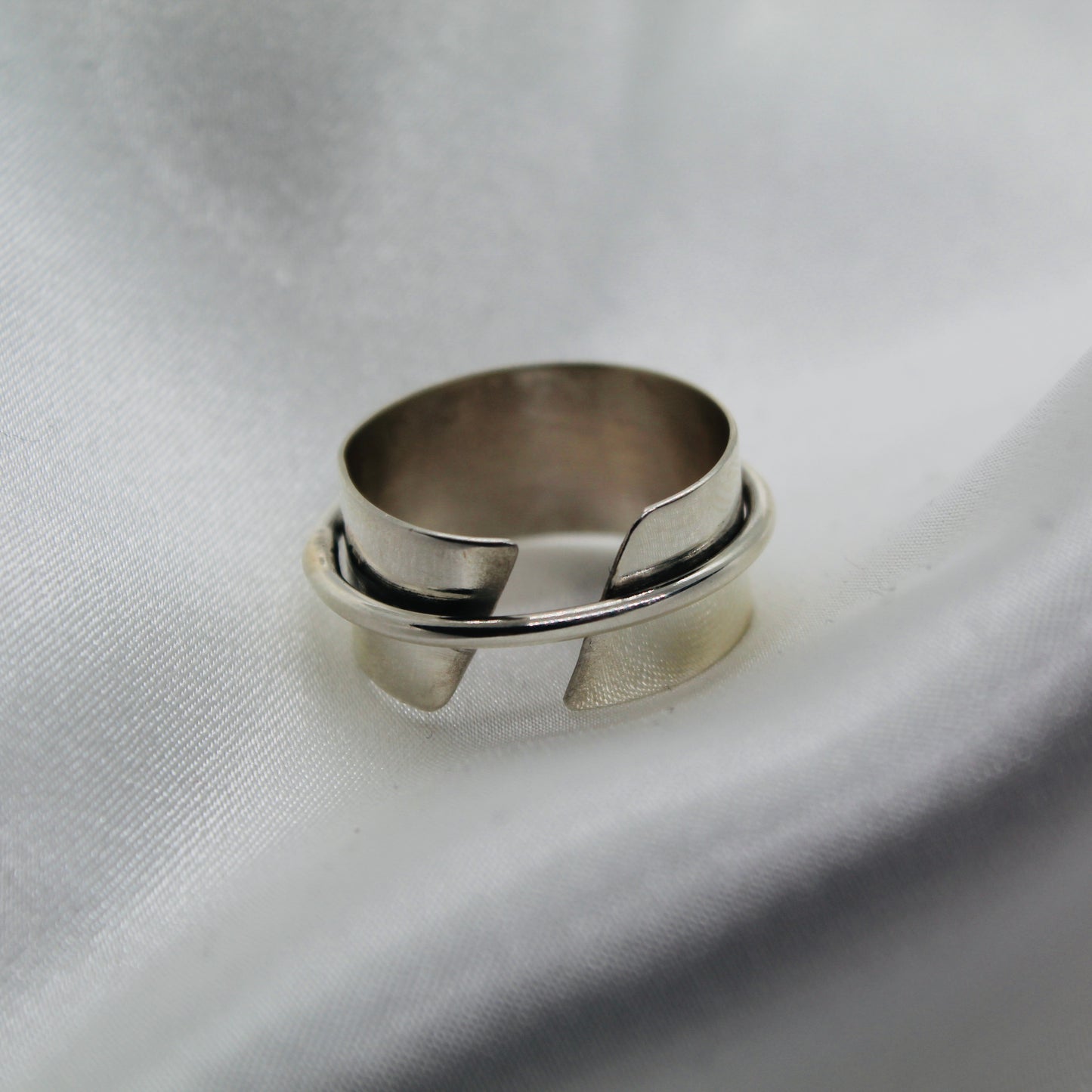 ‘Orbit’ - Silver ring